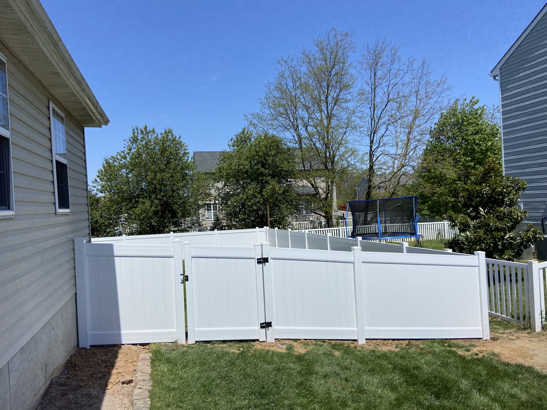 Vinyl fence installation by ABC Inc. Fencing in Kent County, Delaware