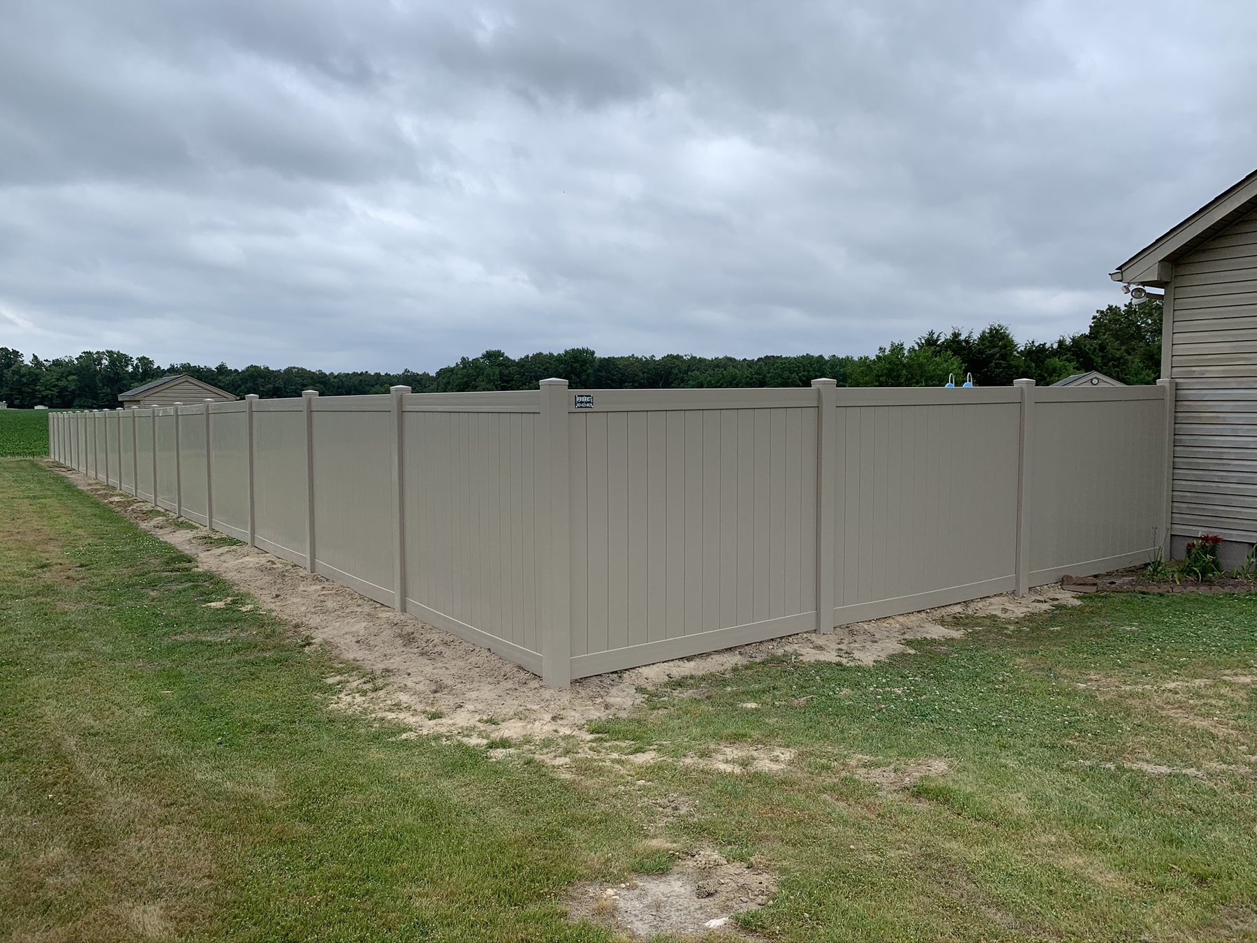 Vinyl fence installation by ABC Inc. Fencing in Kent County, Delaware