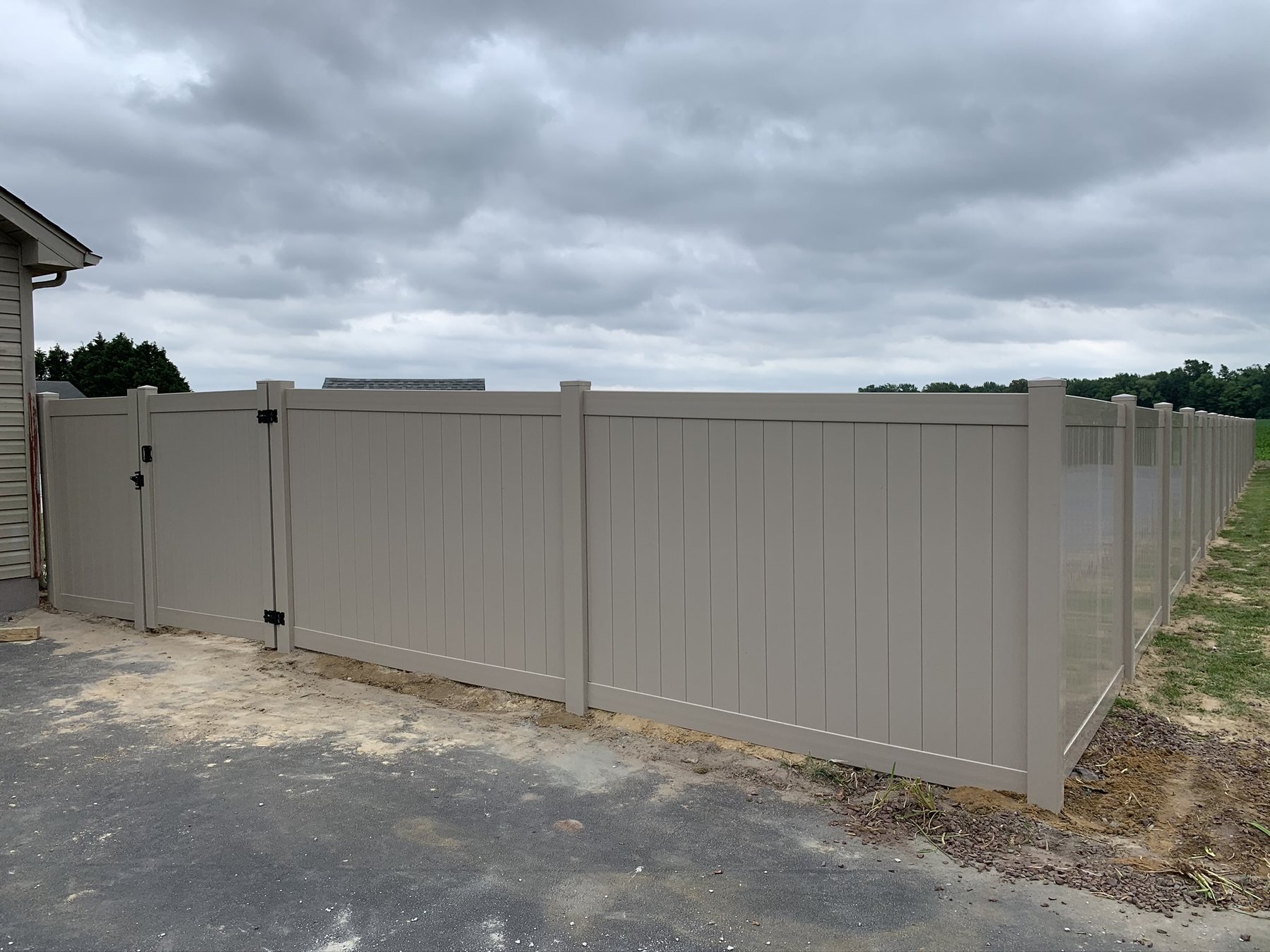 Vinyl fence installation by ABC Inc. Fencing in Kent County, Delaware