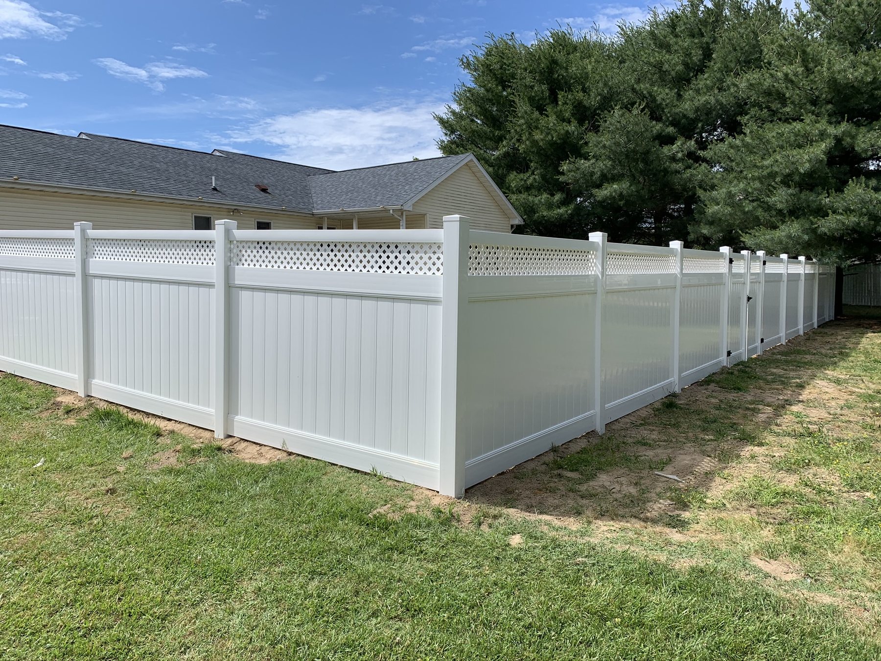 Vinyl fence installation by ABC Inc. Fencing in Kent County, Delaware
