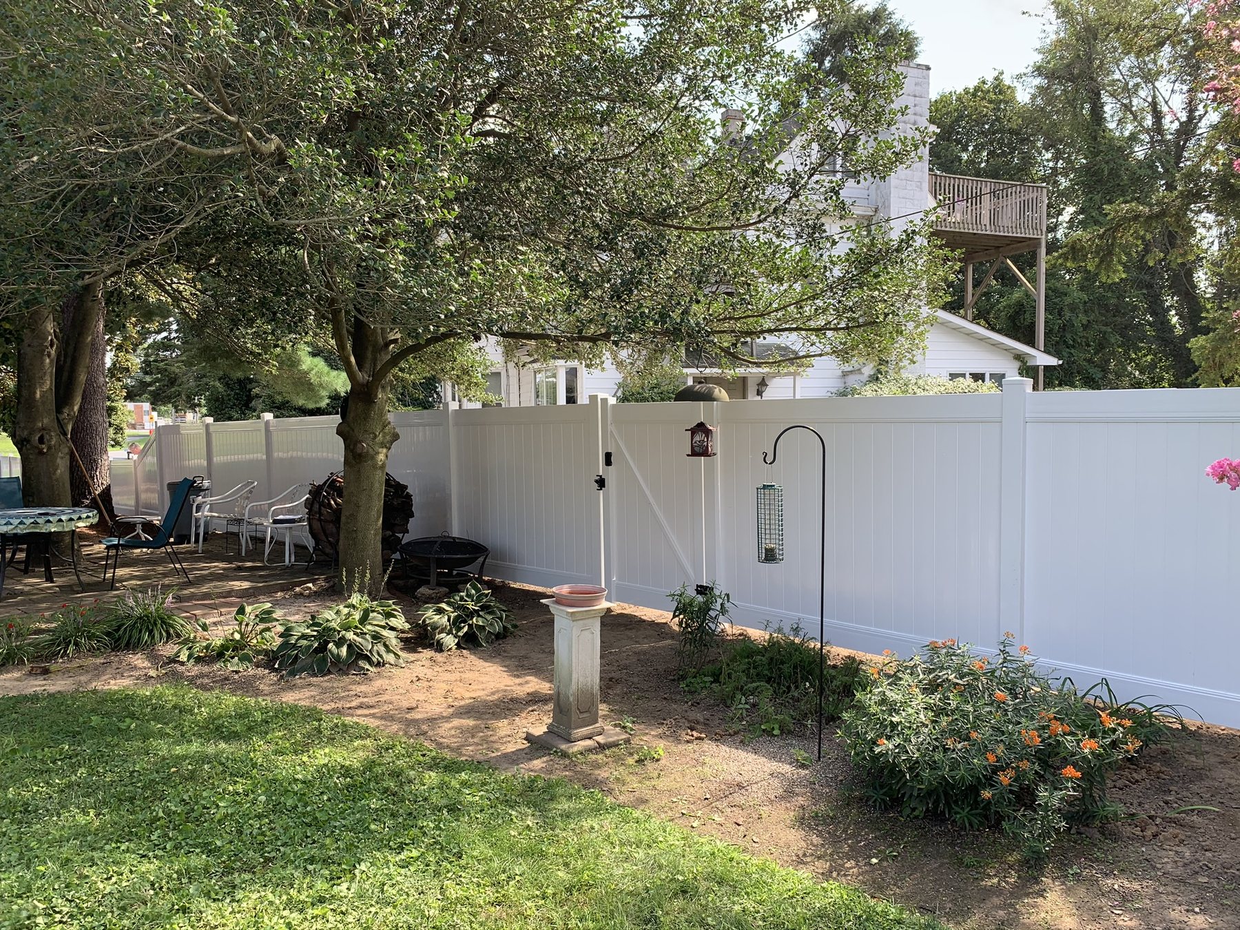 Vinyl fence installation by ABC Inc. Fencing in Kent County, Delaware