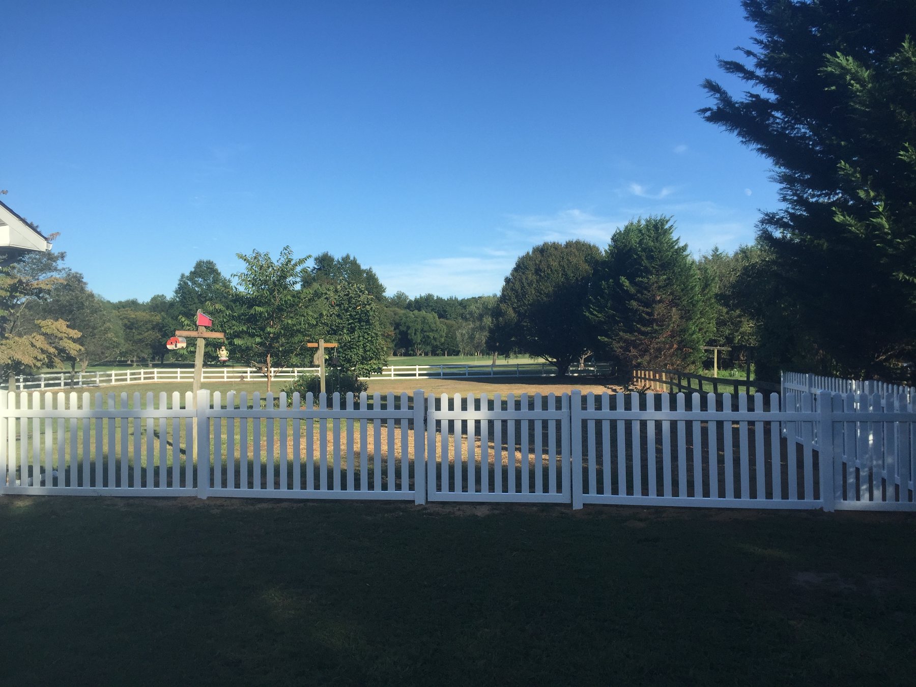 Vinyl fence installation by ABC Inc. Fencing in Kent County, Delaware
