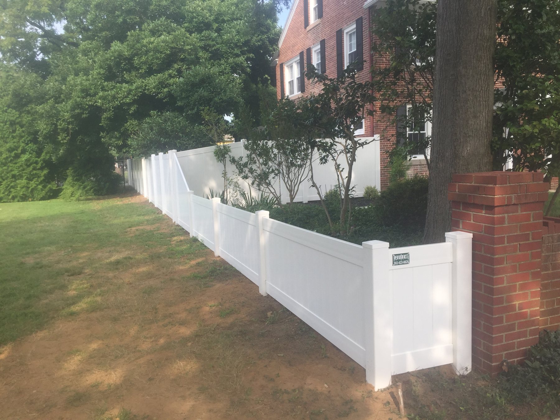 Vinyl fence installation by ABC Inc. Fencing in Kent County, Delaware